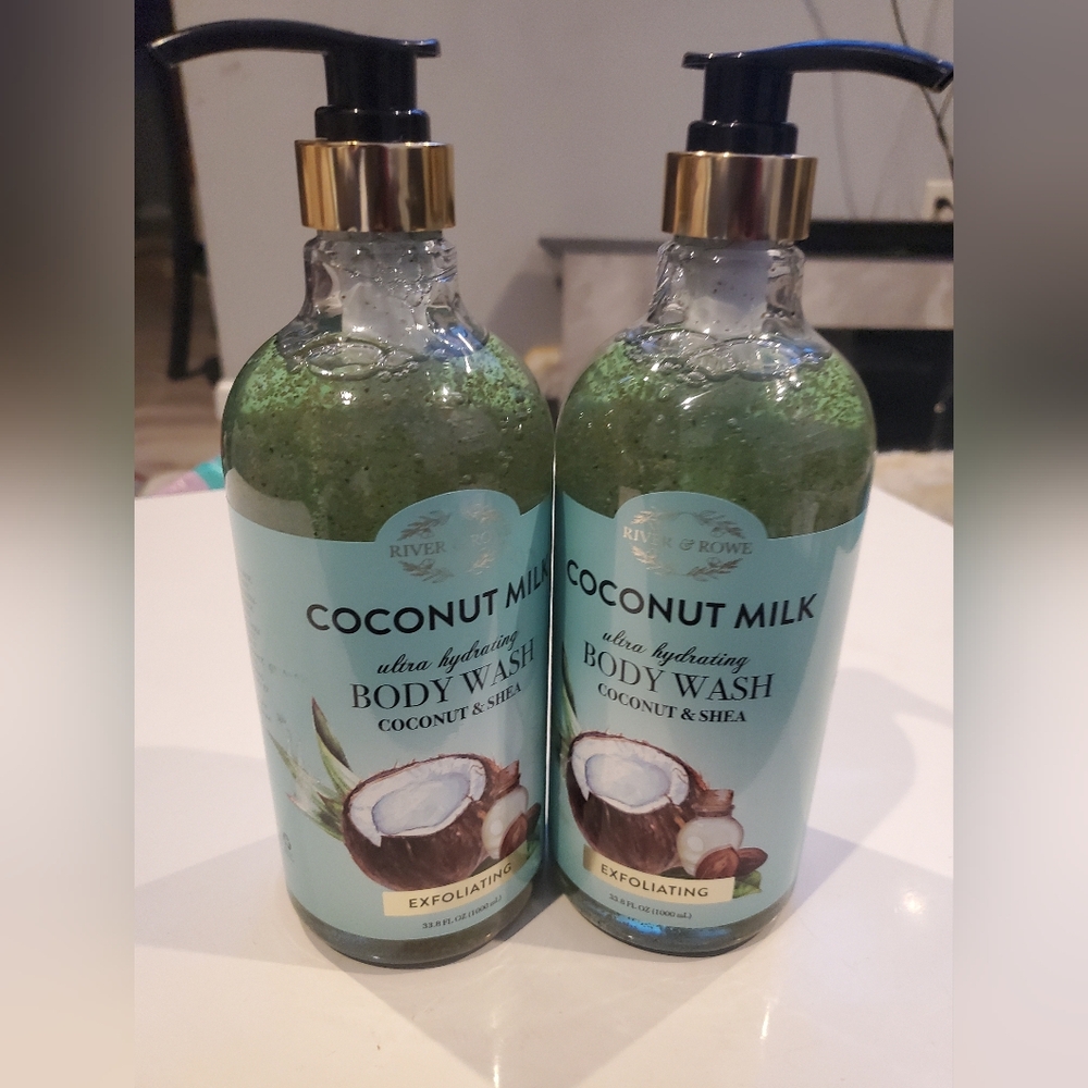 Coconut Milk & Shea Exfoliating Body Wash - 33.8 oz  (2 Bottles)